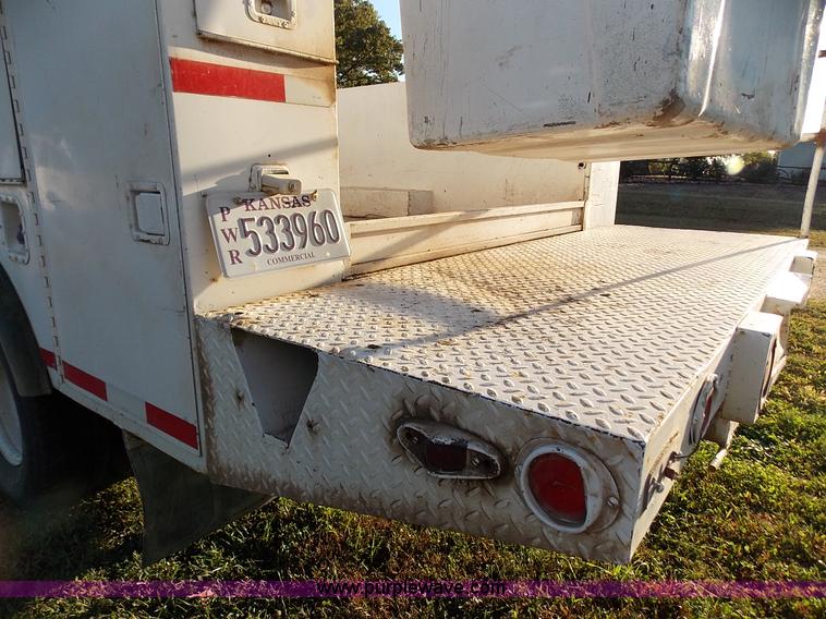image for item J2703 1991 Ford F450 Super Duty bucket truck