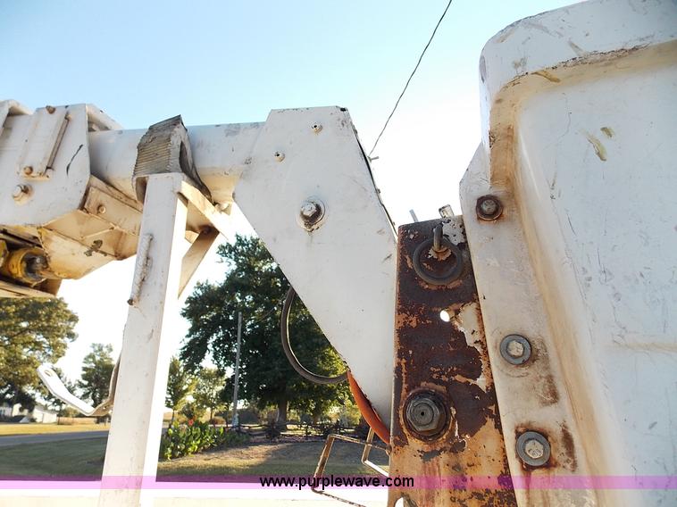 image for item J2703 1991 Ford F450 Super Duty bucket truck
