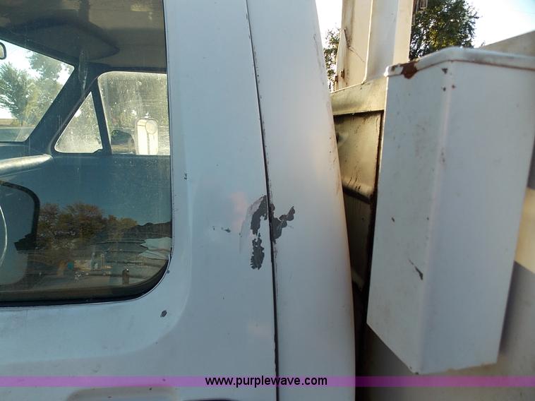 image for item J2703 1991 Ford F450 Super Duty bucket truck