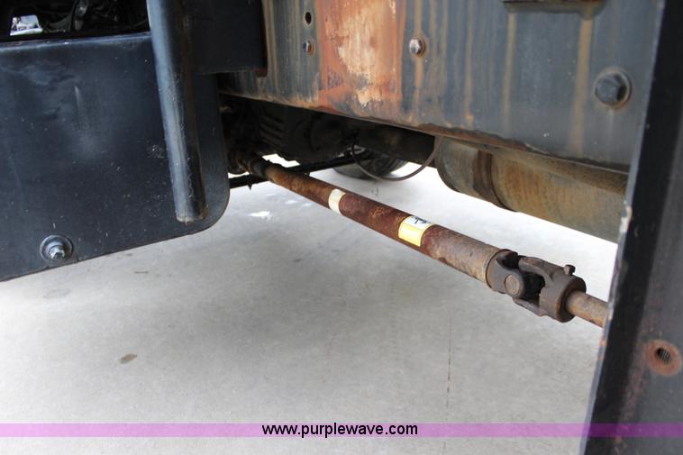 image for item J3624 1991 Ford F800 water truck