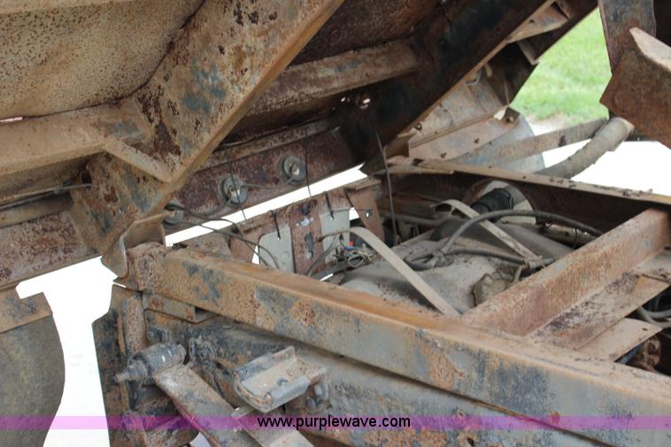 image for item J3628 1997 Ford F450 Super Duty dump flatbed truck