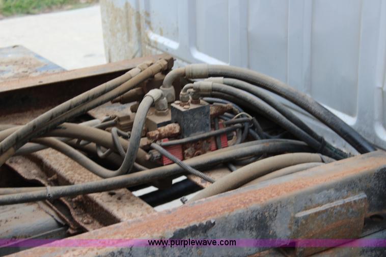 image for item J3628 1997 Ford F450 Super Duty dump flatbed truck