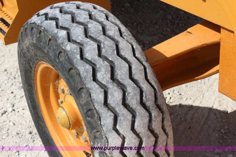 image for item J3721 1998 Case 580L backhoe