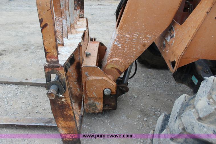 image for item J4369 Lull 644B-42 telehandler