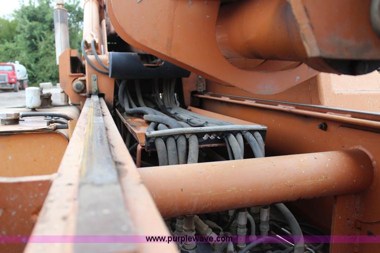 image for item J4369 Lull 644B-42 telehandler