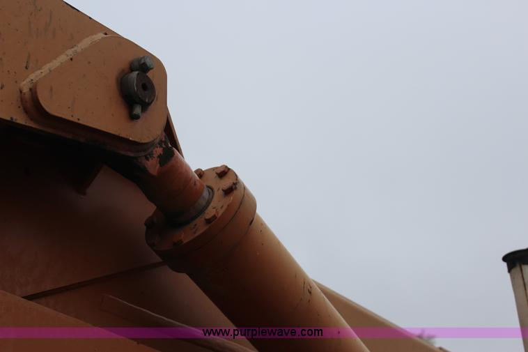 image for item J4369 Lull 644B-42 telehandler