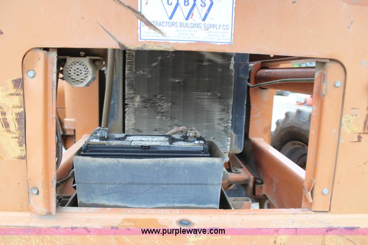 image for item J4369 Lull 644B-42 telehandler