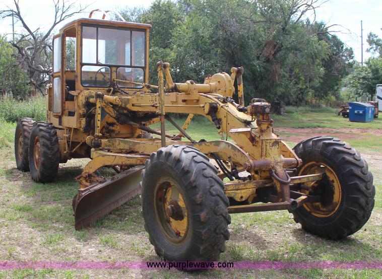image for item J4394 1965 Caterpillar 12E rigid frame motor grader