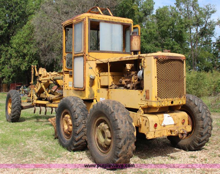 image for item J4394 1965 Caterpillar 12E rigid frame motor grader