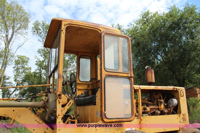 image for item J4394 1965 Caterpillar 12E rigid frame motor grader