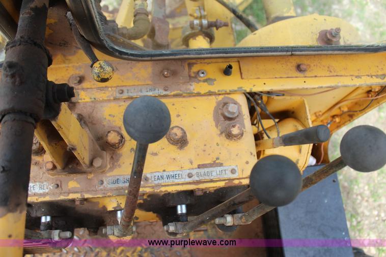 image for item J4394 1965 Caterpillar 12E rigid frame motor grader
