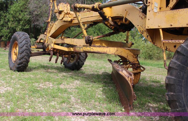 image for item J4394 1965 Caterpillar 12E rigid frame motor grader