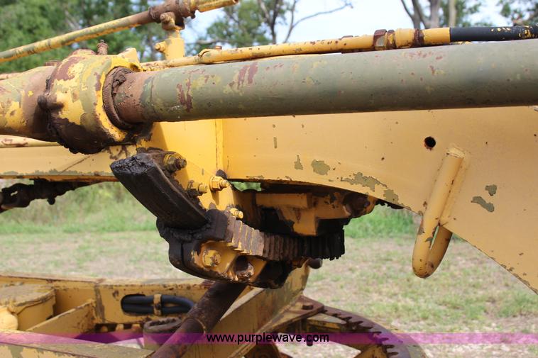 image for item J4394 1965 Caterpillar 12E rigid frame motor grader