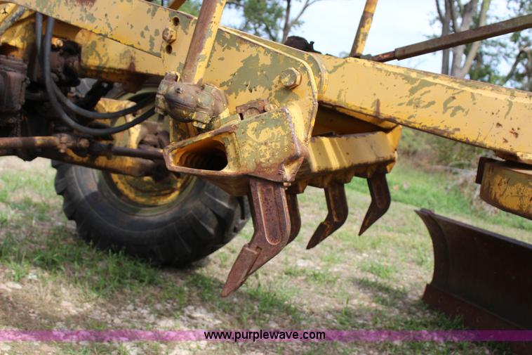 image for item J4394 1965 Caterpillar 12E rigid frame motor grader