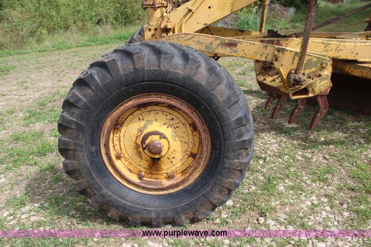 image for item J4394 1965 Caterpillar 12E rigid frame motor grader