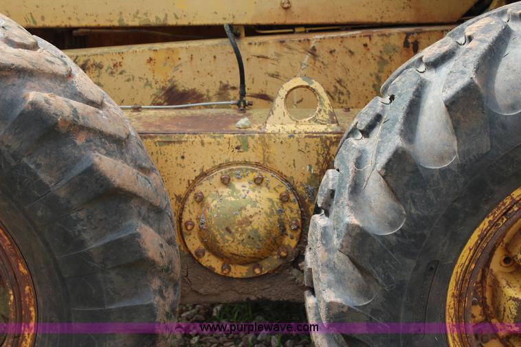 image for item J4394 1965 Caterpillar 12E rigid frame motor grader