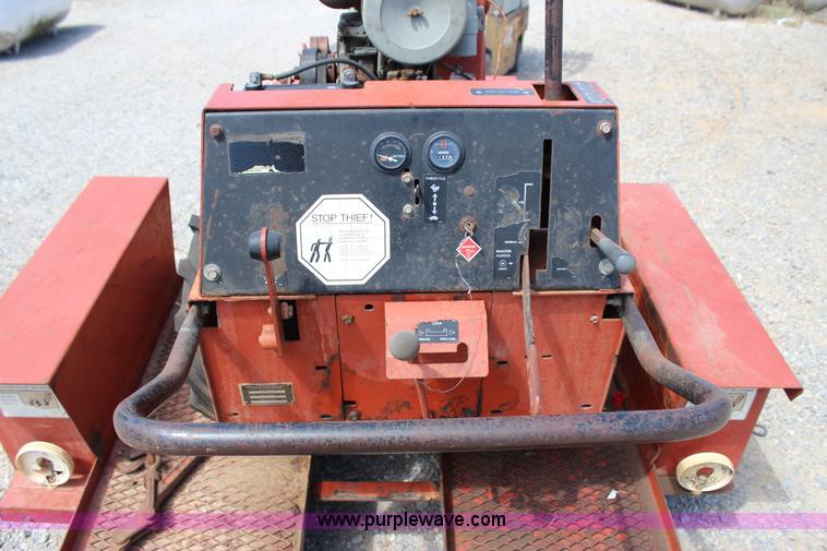 image for item J4412 Ditch Witch 1420KG trencher