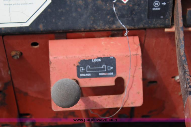 image for item J4412 Ditch Witch 1420KG trencher