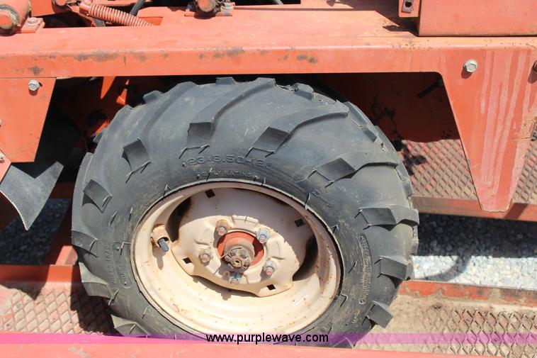 image for item J4412 Ditch Witch 1420KG trencher