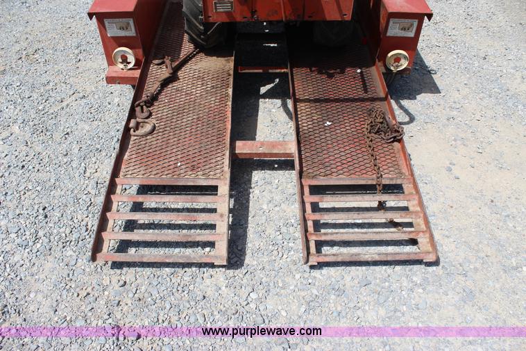 image for item J4412 Ditch Witch 1420KG trencher