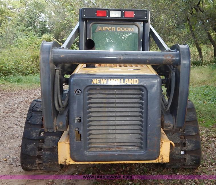 image for item J6376 2007 New Holland C185 skid steer