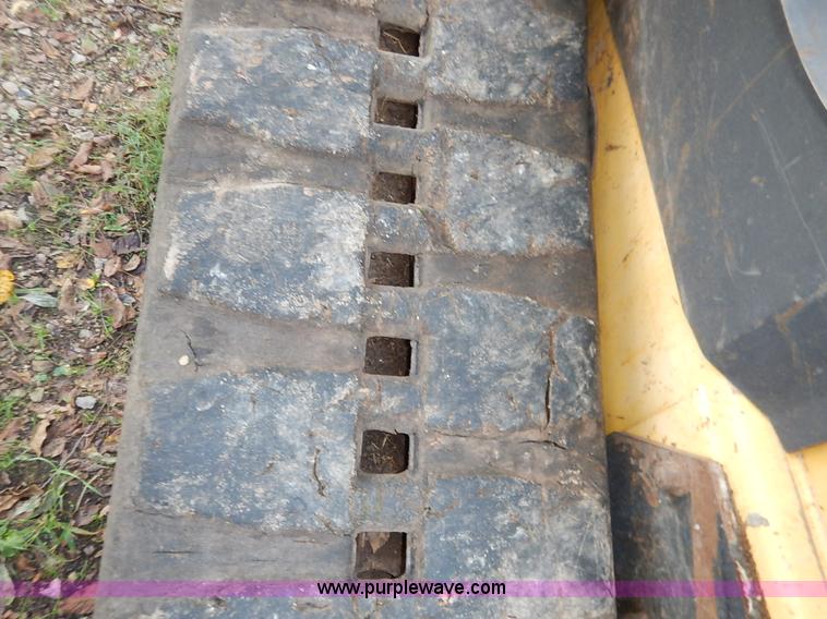 image for item J6376 2007 New Holland C185 skid steer