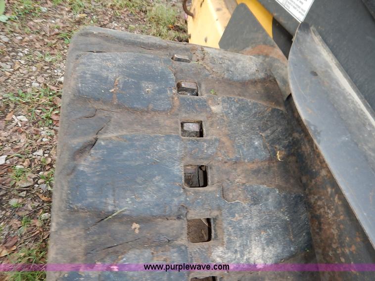 image for item J6376 2007 New Holland C185 skid steer