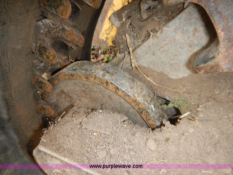 image for item J6376 2007 New Holland C185 skid steer