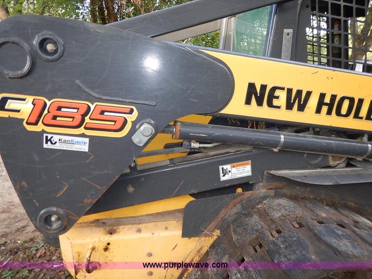 image for item J6376 2007 New Holland C185 skid steer