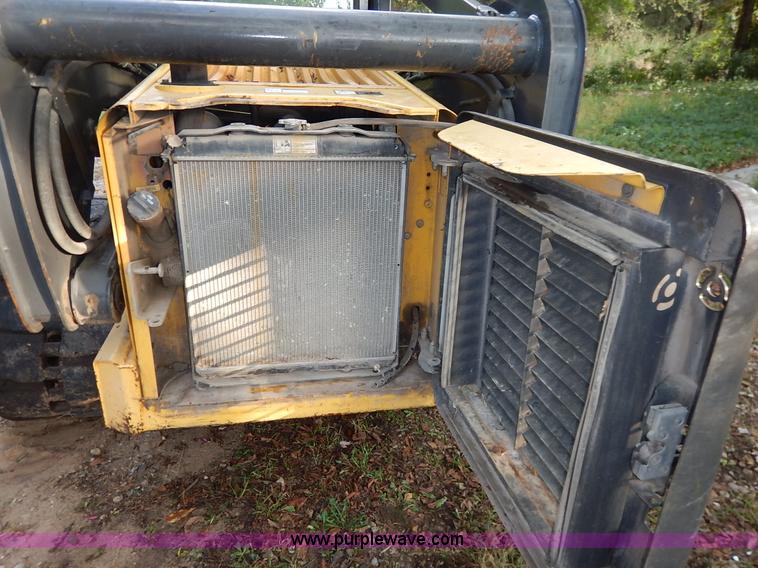 image for item J6376 2007 New Holland C185 skid steer