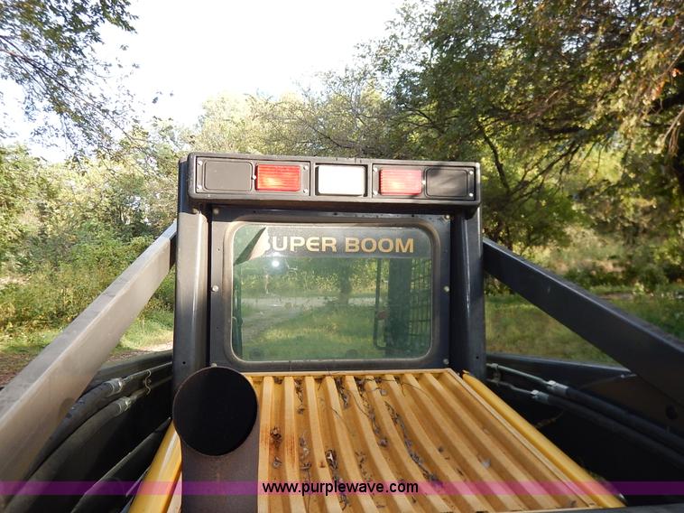 image for item J6376 2007 New Holland C185 skid steer