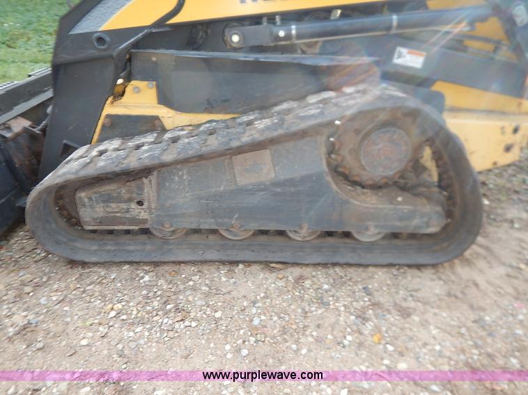 image for item J6376 2007 New Holland C185 skid steer