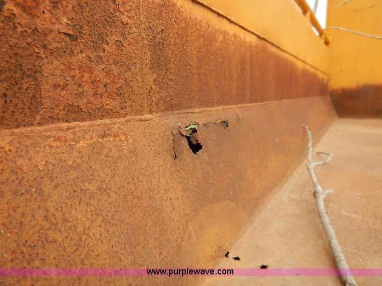 image for item J6377 2002 International 4900 Crew Cab dump truck