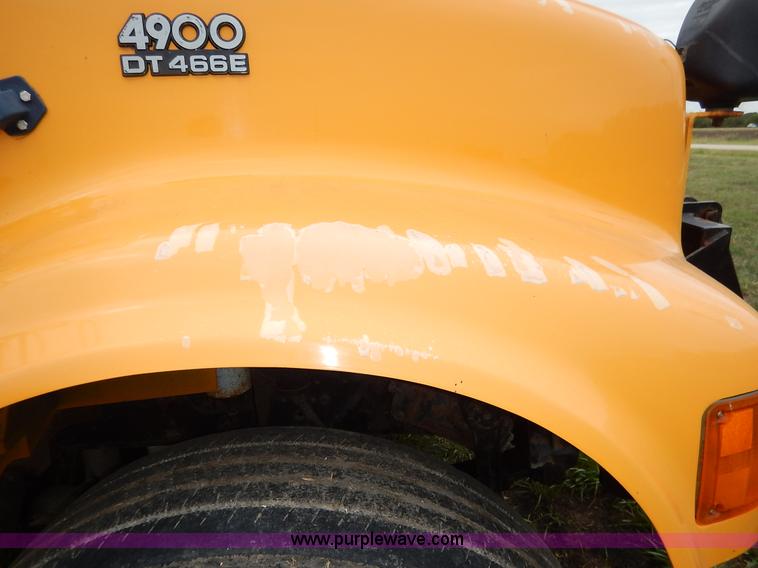 image for item J6378 2002 International 4900 Crew Cab dump truck