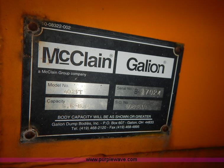 image for item J6378 2002 International 4900 Crew Cab dump truck