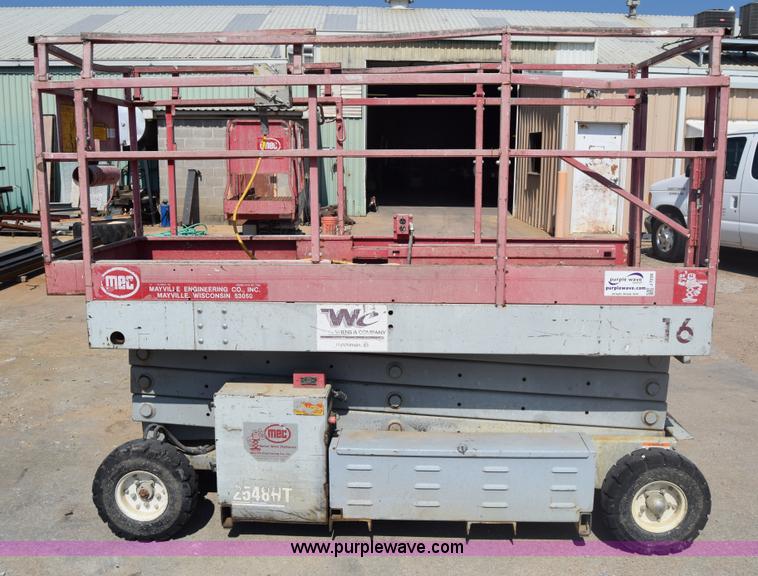 image for item J7230 1997 Mec 2548 HT scissor lift