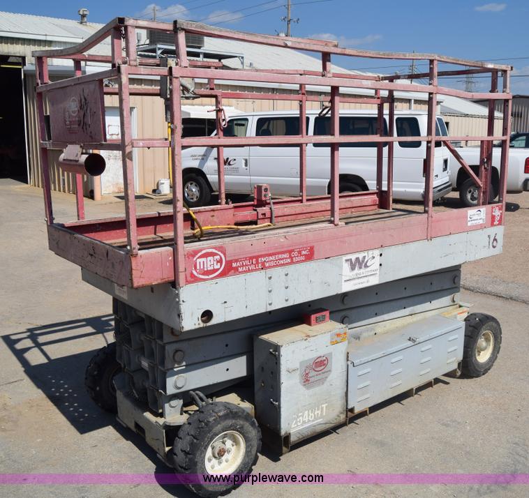 image for item J7230 1997 Mec 2548 HT scissor lift