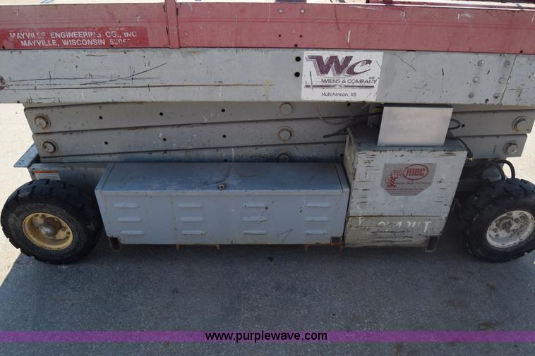 image for item J7230 1997 Mec 2548 HT scissor lift