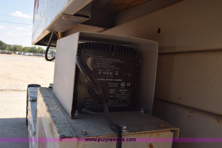 image for item J7230 1997 Mec 2548 HT scissor lift