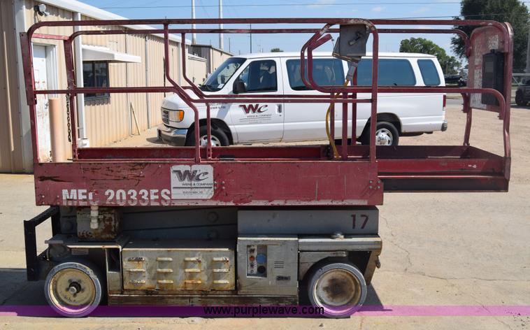 image for item J7231 Mec 2033ES scissor lift