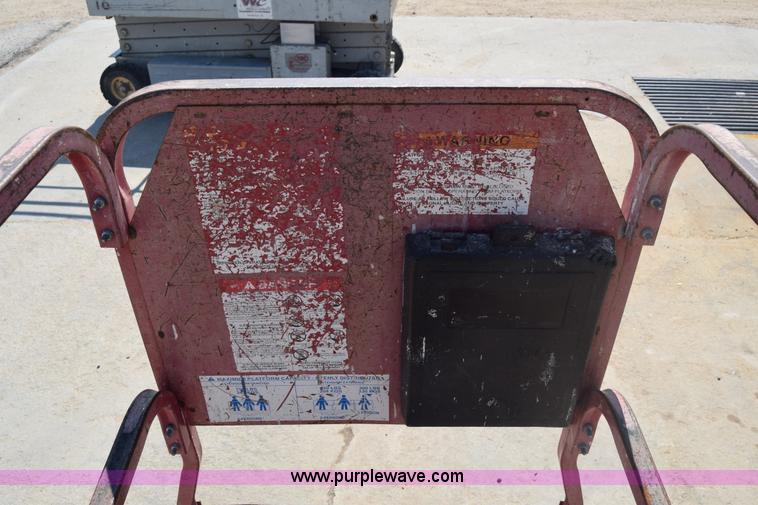 image for item J7231 Mec 2033ES scissor lift