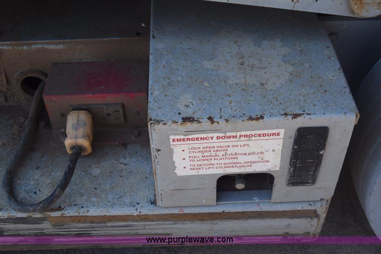 image for item J7231 Mec 2033ES scissor lift