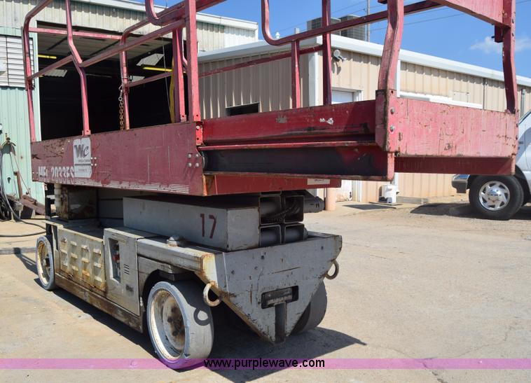 image for item J7231 Mec 2033ES scissor lift