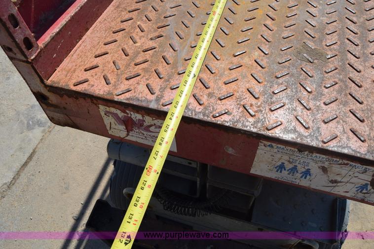 image for item J7231 Mec 2033ES scissor lift