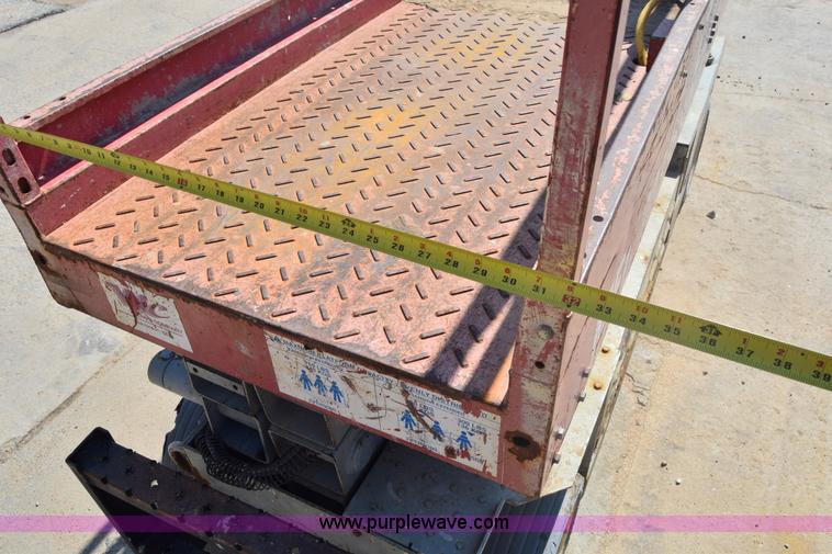 image for item J7231 Mec 2033ES scissor lift