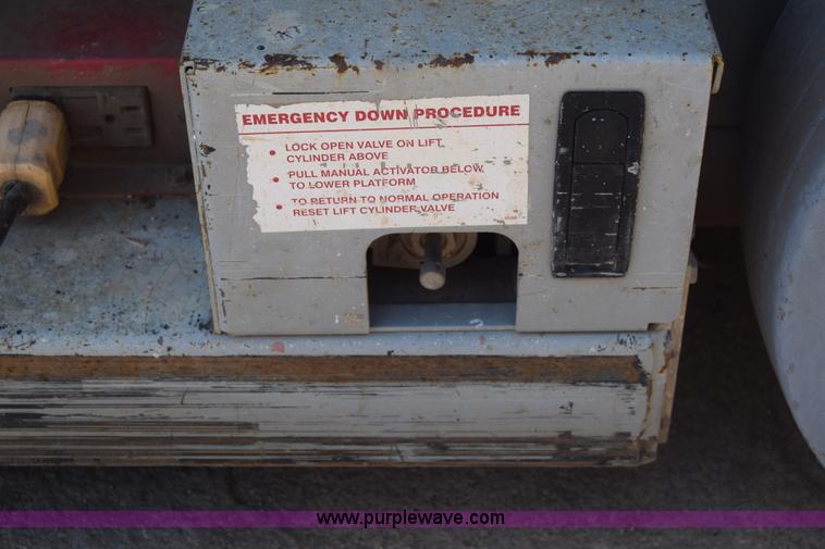 image for item J7231 Mec 2033ES scissor lift