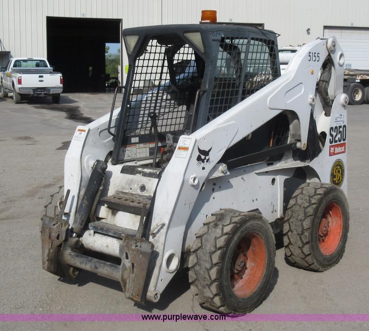 image for item J8659 2007 Bobcat S250 skid steer