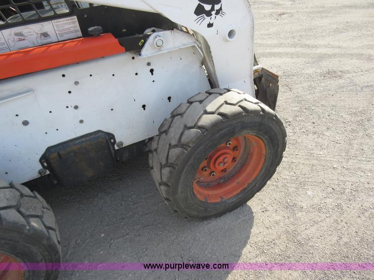 image for item J8659 2007 Bobcat S250 skid steer