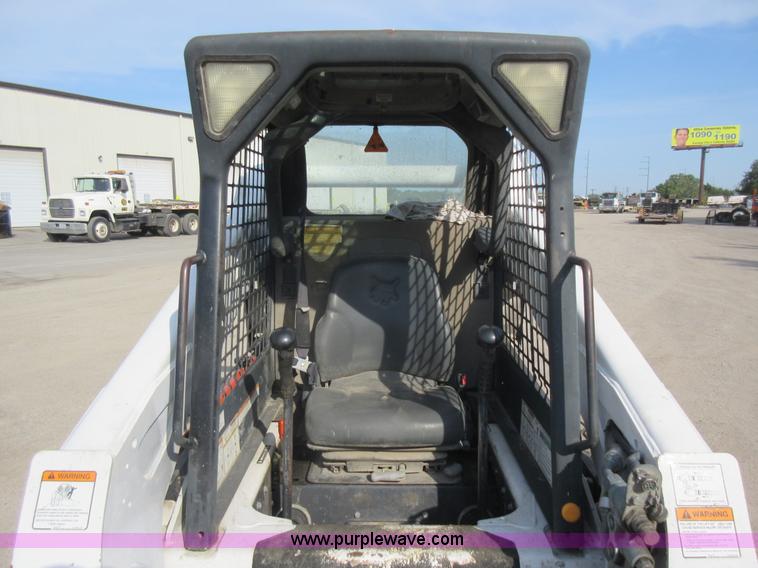 image for item J8659 2007 Bobcat S250 skid steer