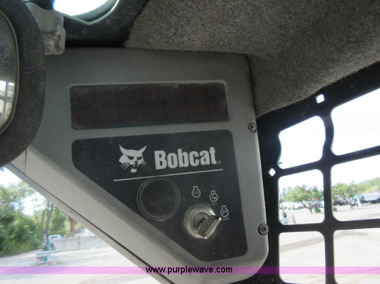 image for item J8659 2007 Bobcat S250 skid steer